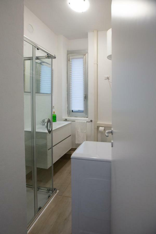 Apartment Via Treviso 6 Милано Екстериор снимка